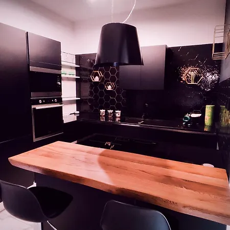 Il Quattro E L'otto *